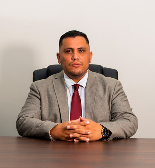 Pablo Espinoza, Abogado Administrativo en Costa Rica